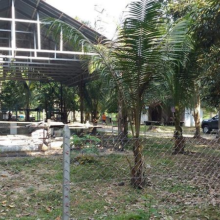 Chalet Kampong Semawar Kuala Kangsar Ngoại thất bức ảnh