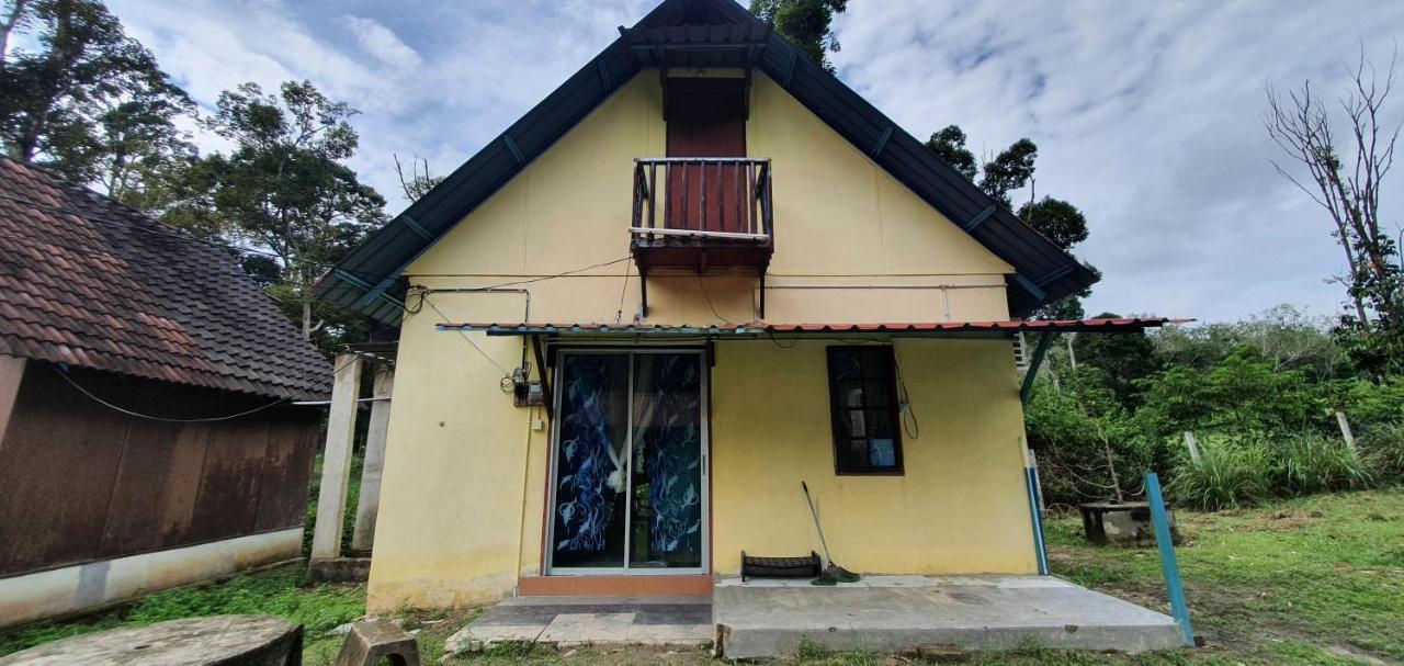 Chalet Kampong Semawar Kuala Kangsar Ngoại thất bức ảnh