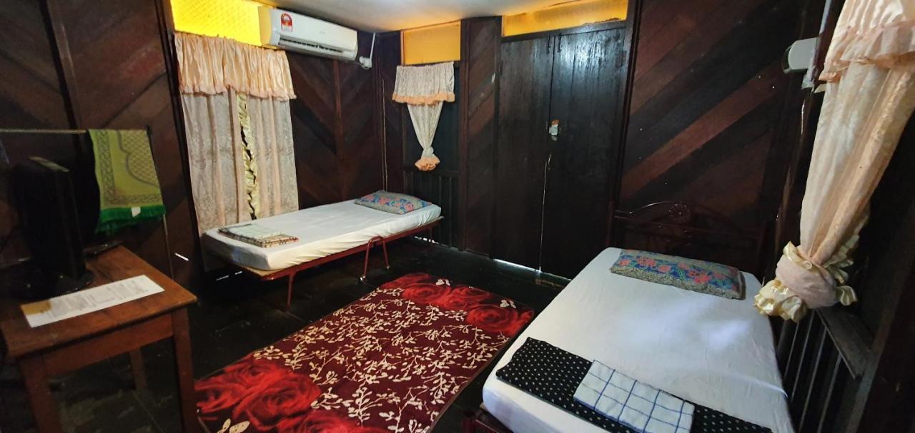Chalet Kampong Semawar Kuala Kangsar Ngoại thất bức ảnh