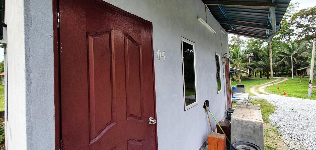 Chalet Kampong Semawar Kuala Kangsar Ngoại thất bức ảnh