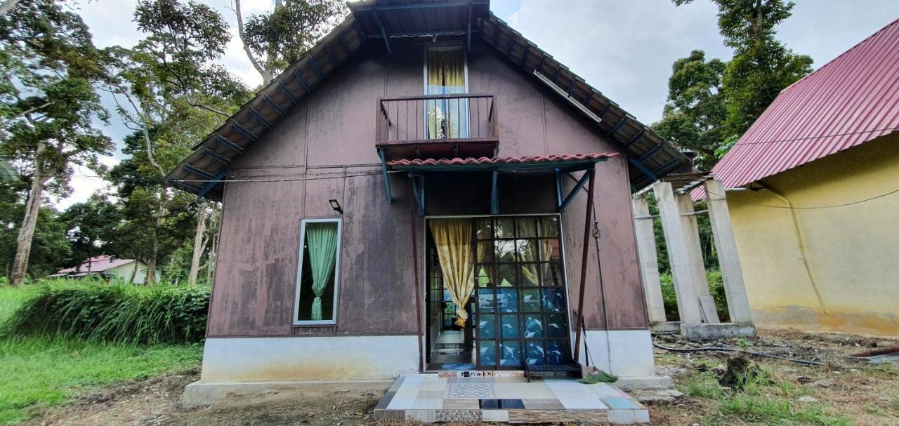 Chalet Kampong Semawar Kuala Kangsar Ngoại thất bức ảnh