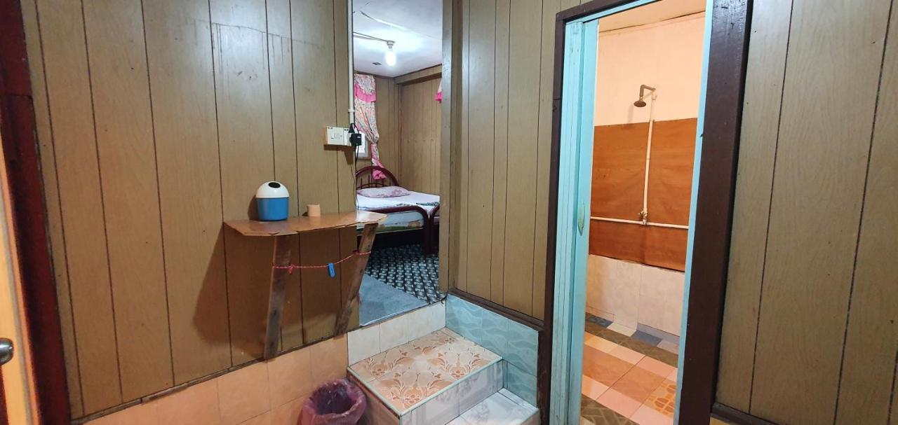Chalet Kampong Semawar Kuala Kangsar Ngoại thất bức ảnh