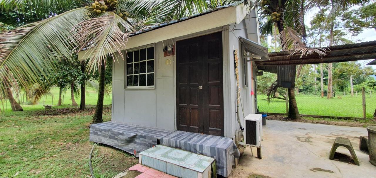 Chalet Kampong Semawar Kuala Kangsar Ngoại thất bức ảnh