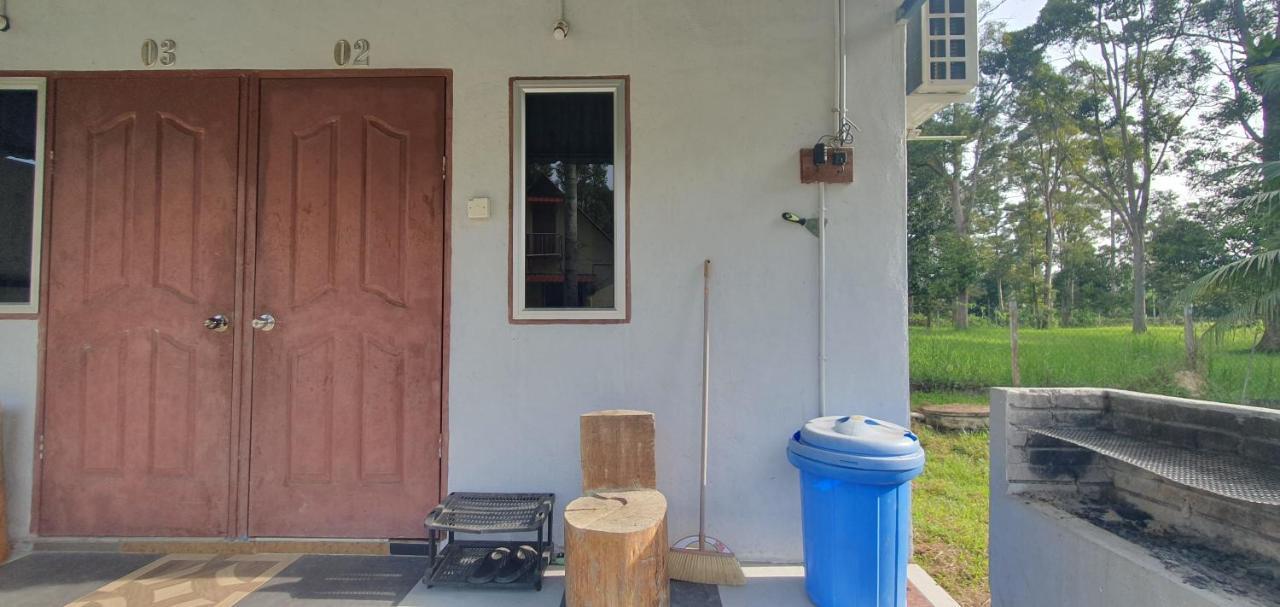 Chalet Kampong Semawar Kuala Kangsar Ngoại thất bức ảnh