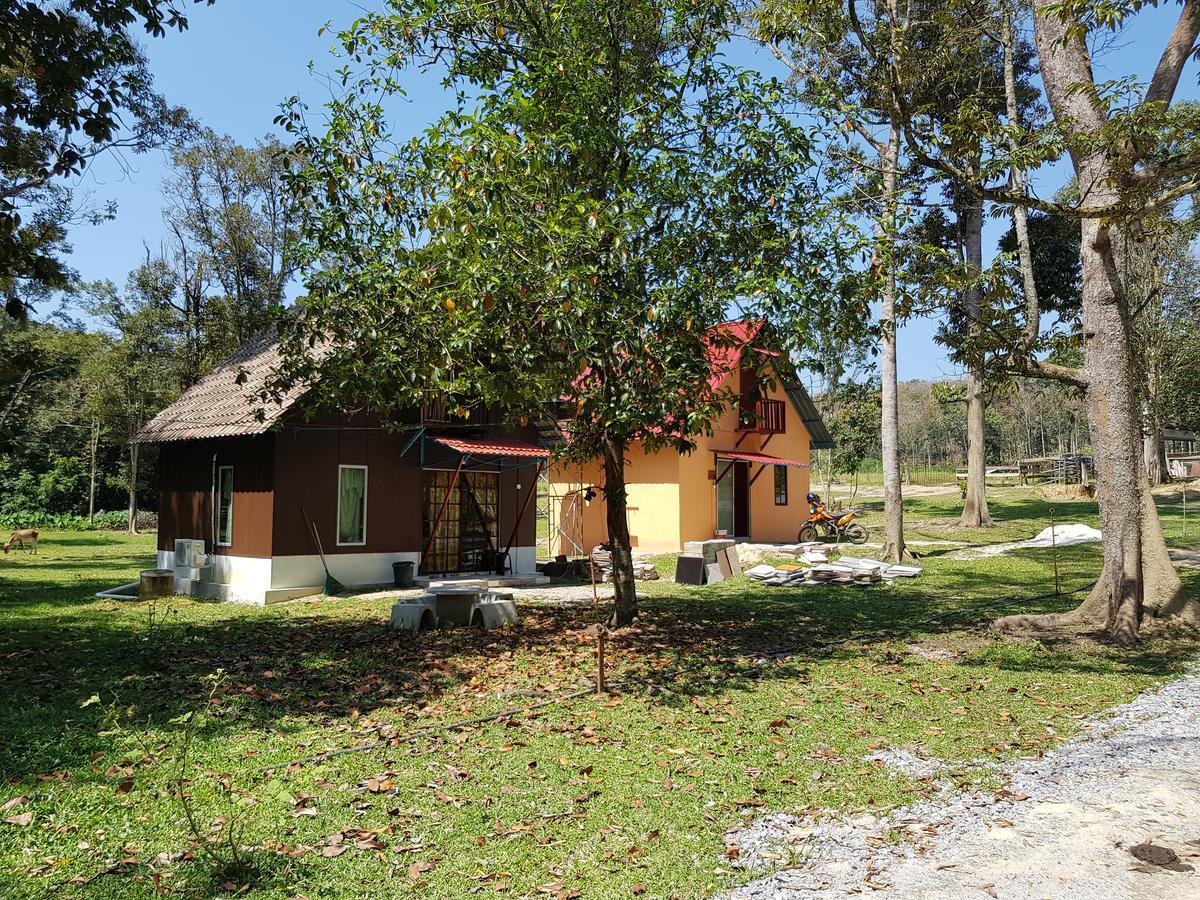 Chalet Kampong Semawar Kuala Kangsar Ngoại thất bức ảnh